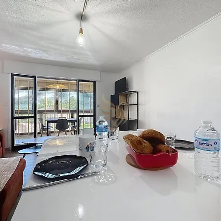 Apartament 4pers-terrace-clim-wifi-parking *